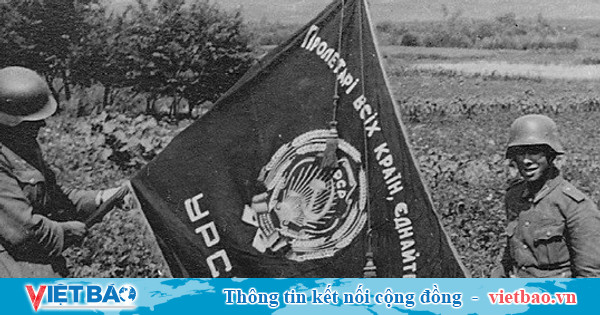 Tại sao những người lính Hồng quân Liên Xô sợ mất lá cờ chiến đấu?