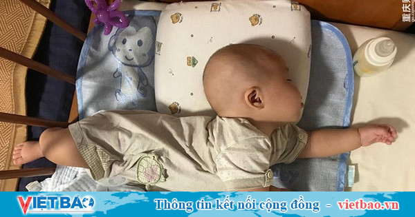 Trẻ nằm ngửa ngủ không sâu nhưng là tư thế ngủ an toàn nhất